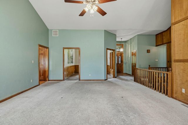 1915 E Canterbury Street, Springfield, MO 65804