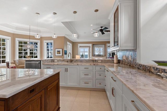 3555 NICOLET DRIVE, Green Bay, WI 54311