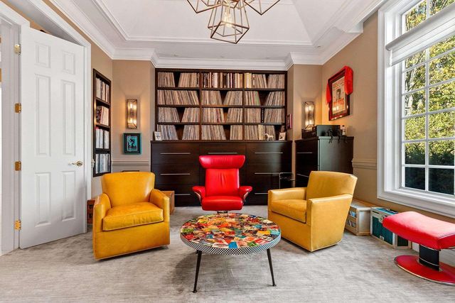 3555 NICOLET DRIVE, Green Bay, WI 54311