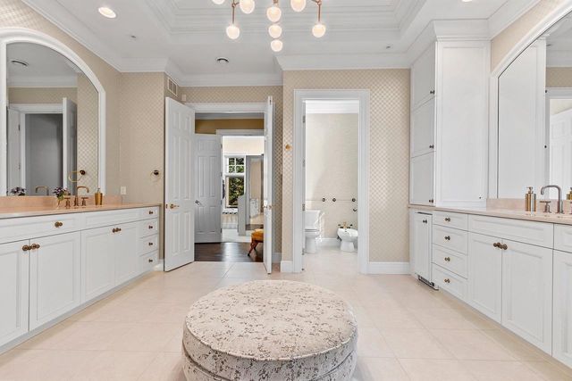 3555 NICOLET DRIVE, Green Bay, WI 54311