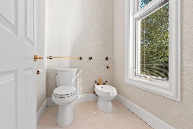 3555 NICOLET DRIVE, Green Bay, WI 54311