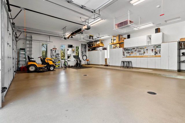 3555 NICOLET DRIVE, Green Bay, WI 54311