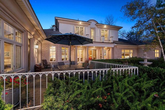 3555 NICOLET DRIVE, Green Bay, WI 54311