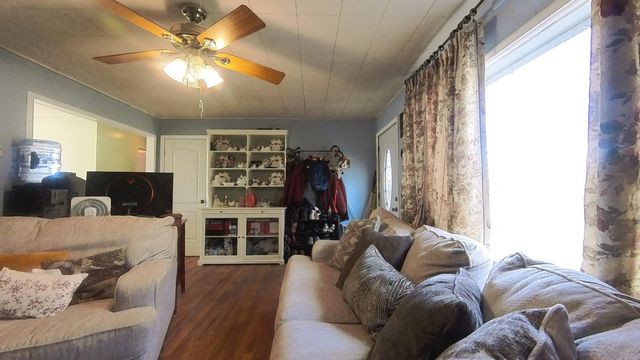 6304 County Road 1820, Pomona, MO 65789