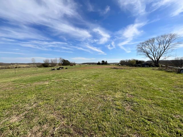 6304 County Road 1820, Pomona, MO 65789