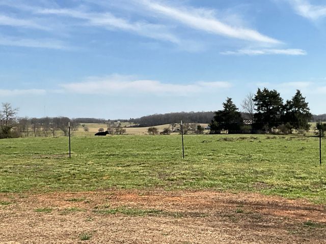 6304 County Road 1820, Pomona, MO 65789