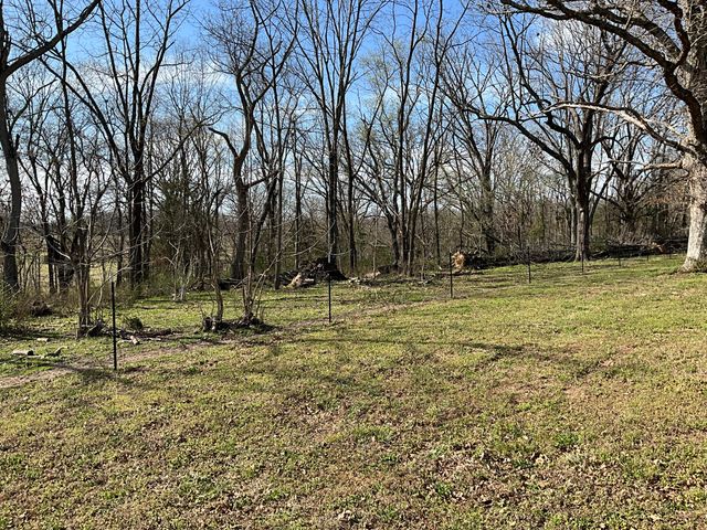 6304 County Road 1820, Pomona, MO 65789