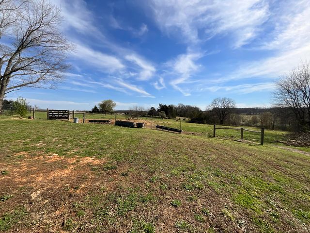 6304 County Road 1820, Pomona, MO 65789