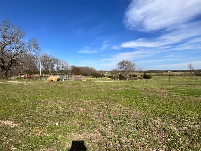 6304 County Road 1820, Pomona, MO 65789