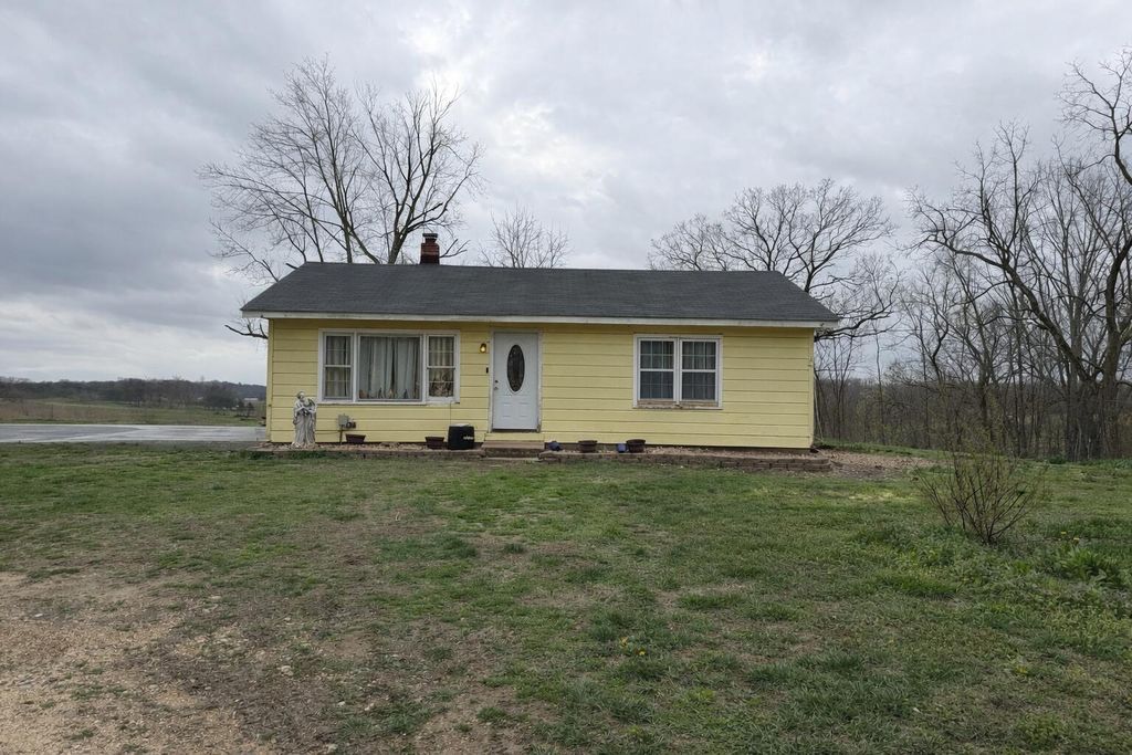 6304 County Road 1820, Pomona, MO 65789
