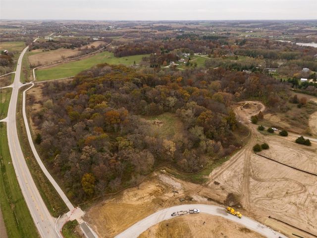 Oak Meadow Lot #25, Solon, IA 52333