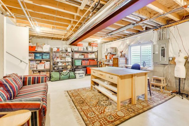 3223 N Heritage Lane, Arlington Heights, IL 60004