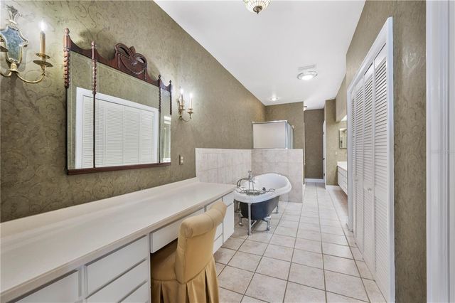 155 LAKE MORTON DRIVE 1, Lakeland, FL 33801