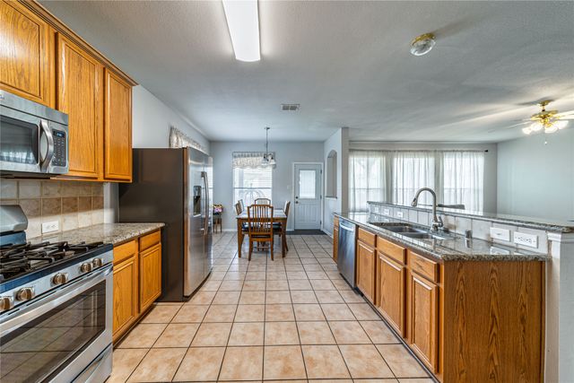 3202 Silver Point Court, Mansfield, TX 76063