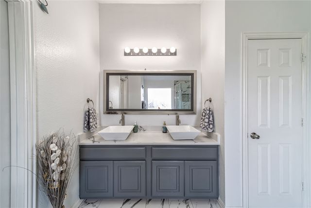 3202 Silver Point Court, Mansfield, TX 76063