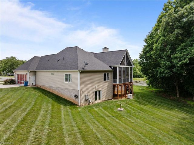 8169 Mcclanahan Drive, Browns Summit, NC 27214