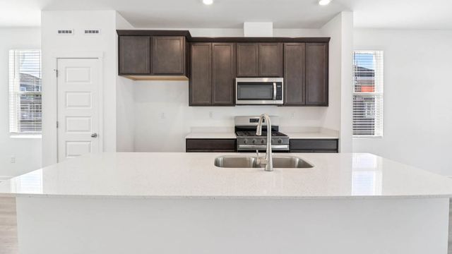 2044 Yellowstone Boulevard, Mundelein, IL 60060