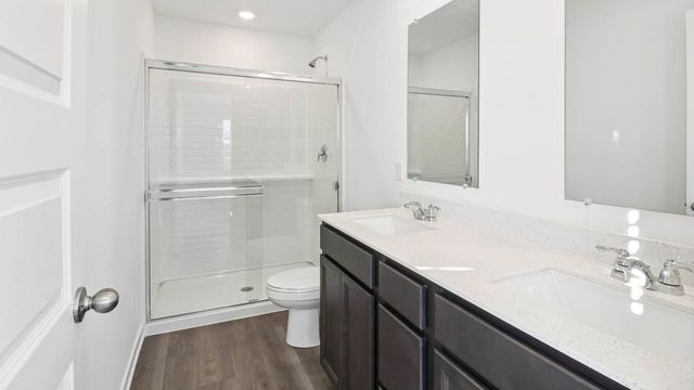 2044 Yellowstone Boulevard, Mundelein, IL 60060
