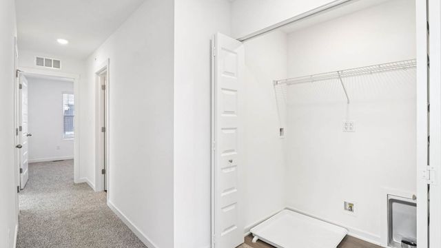2044 Yellowstone Boulevard, Mundelein, IL 60060