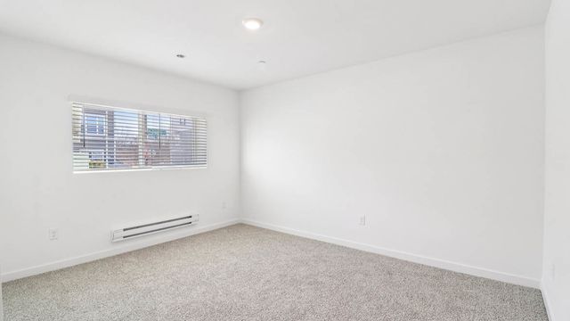 2044 Yellowstone Boulevard, Mundelein, IL 60060
