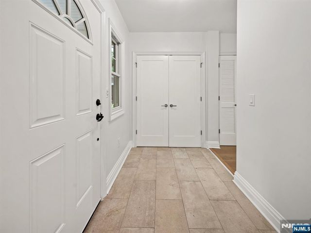 72 Fremont Avenue, Park Ridge, NJ 07656