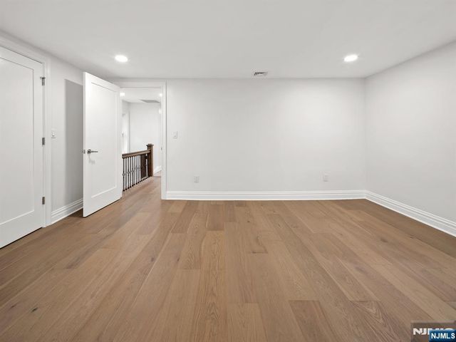 72 Fremont Avenue, Park Ridge, NJ 07656
