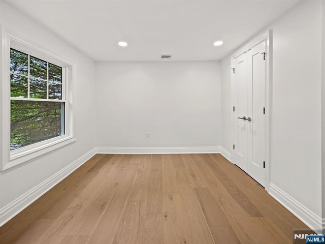 72 Fremont Avenue, Park Ridge, NJ 07656