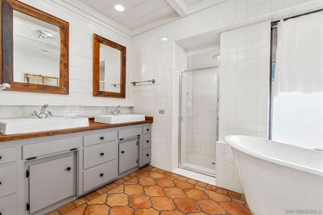 2825 Vista Del Rio, Fallbrook, CA 92028