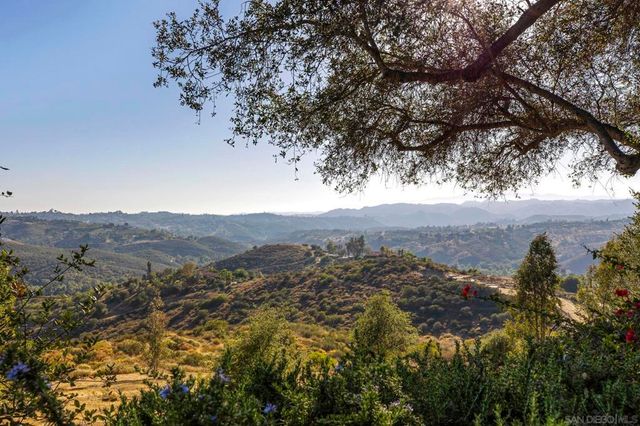 2825 Vista Del Rio, Fallbrook, CA 92028
