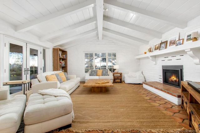 2825 Vista Del Rio, Fallbrook, CA 92028