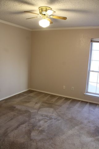 318 Creekview Circle, Crandall, TX 75114