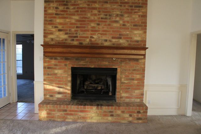 318 Creekview Circle, Crandall, TX 75114