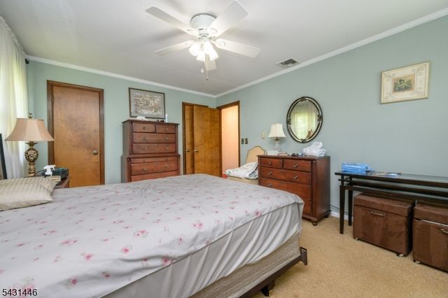1 Ash Ln, Parsippany-troy Hills Twp., NJ 07034