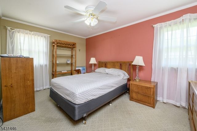 1 Ash Ln, Parsippany-troy Hills Twp., NJ 07034