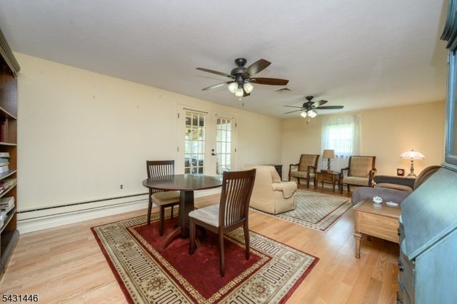 1 Ash Ln, Parsippany-troy Hills Twp., NJ 07034