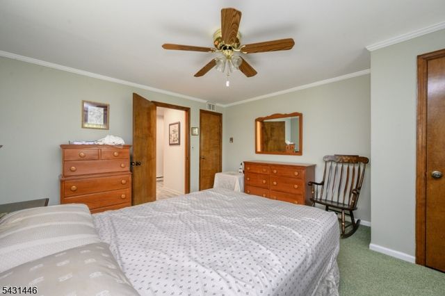 1 Ash Ln, Parsippany-troy Hills Twp., NJ 07034
