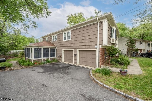 1 Ash Ln, Parsippany-troy Hills Twp., NJ 07034