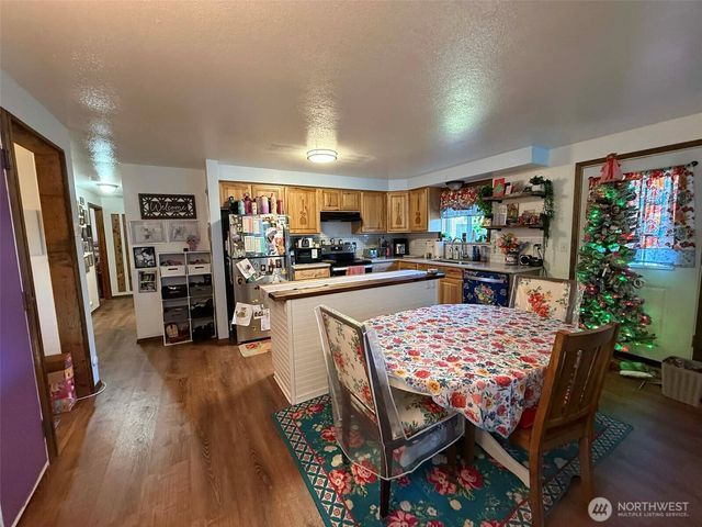 101 Edgewood Avenue, Elma, WA 98541