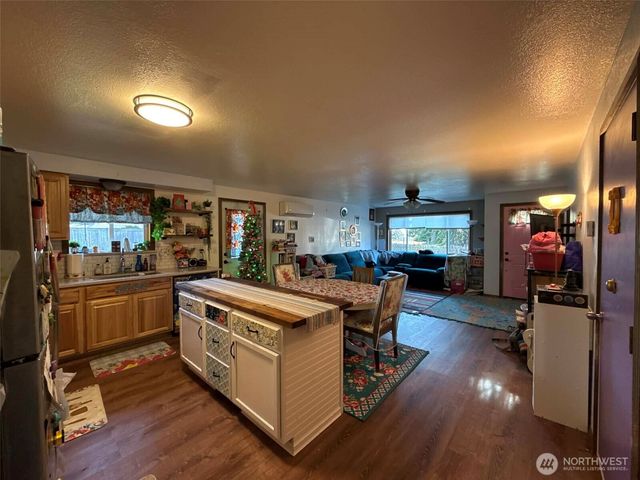 101 Edgewood Avenue, Elma, WA 98541