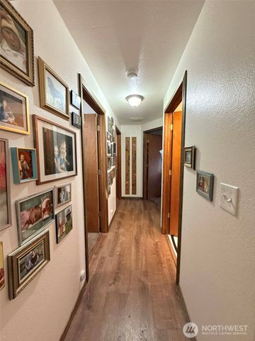 101 Edgewood Avenue, Elma, WA 98541