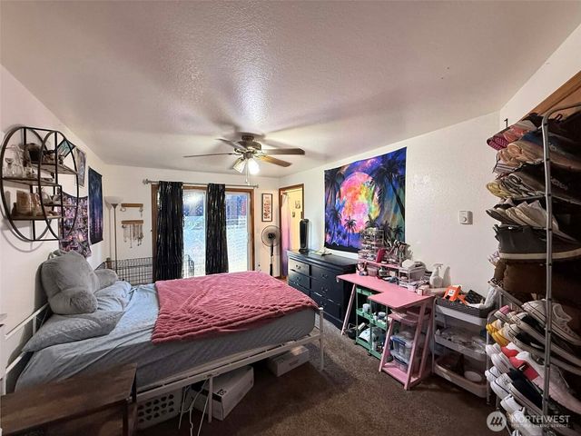 101 Edgewood Avenue, Elma, WA 98541