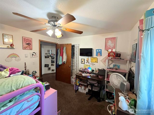 101 Edgewood Avenue, Elma, WA 98541