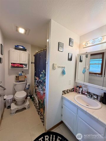 101 Edgewood Avenue, Elma, WA 98541