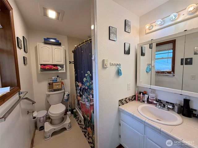 101 Edgewood Avenue, Elma, WA 98541