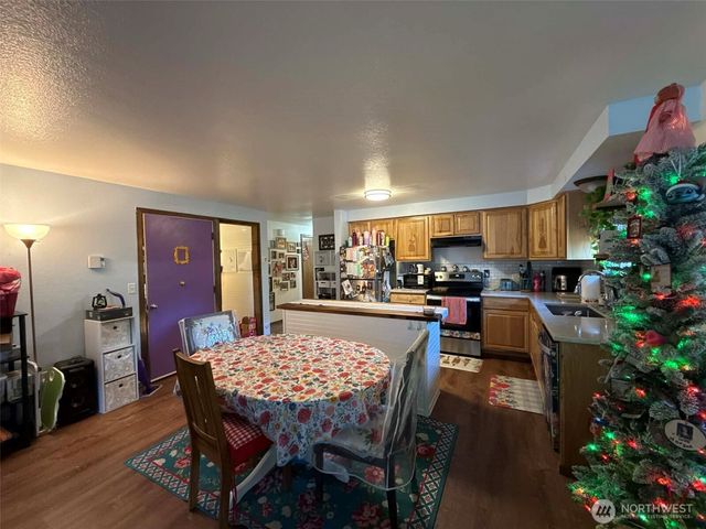 101 Edgewood Avenue, Elma, WA 98541