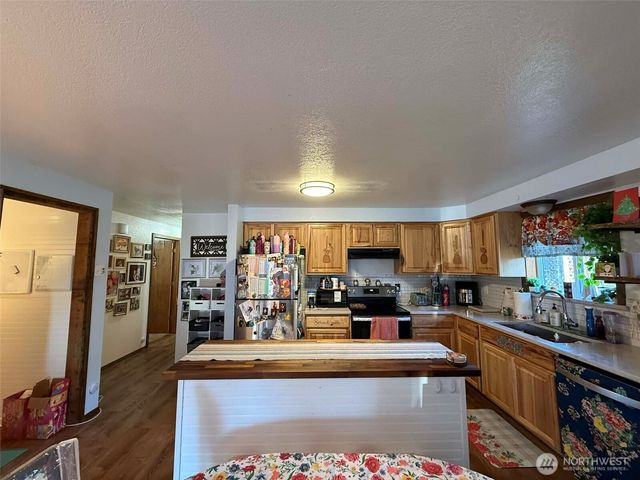 101 Edgewood Avenue, Elma, WA 98541