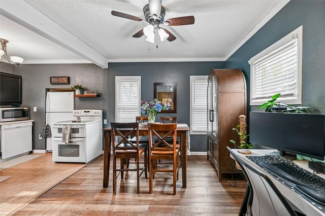921 H Avenue NW, Cedar Rapids, IA 52405