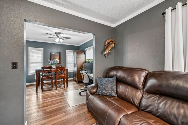 921 H Avenue NW, Cedar Rapids, IA 52405