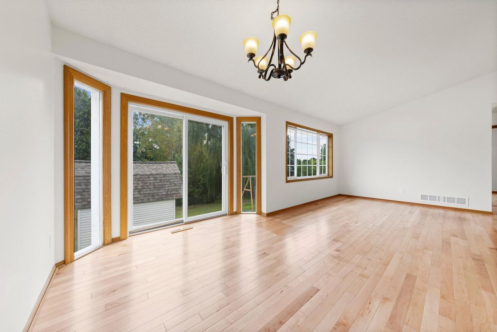 9024 Nevada Avenue N, Brooklyn Park, MN 55445 — photo 4
