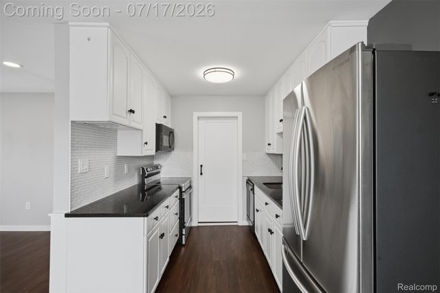 22886 Talford Street, Novi, MI 48375